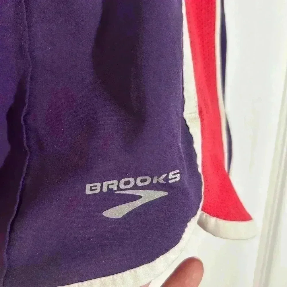 BROOKS Women's Medium Athletic Running Shorts Drawstring With Liner Purple Pink - Picture 2 of 9